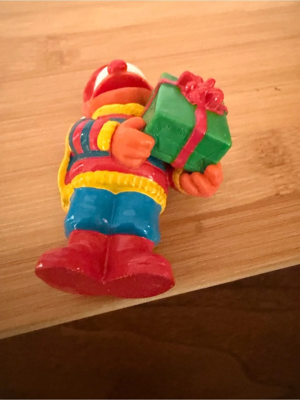 Vintage Sesame Street 2.5” Ernie Christmas Santa Muppets Applause Figure caketop